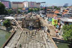 Sistem drainase Jembatan Joyoboyo  dievaluasi