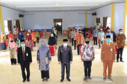 Pemkab Lutim lepas 33 guru peserta beasiswa pascasarjana