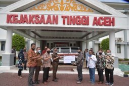 Kejati Aceh terima bantuan ambulans dari BRI