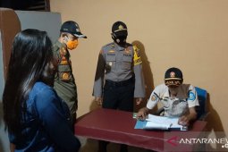Tim Yustisi terpadu intensifkan penerapan prokes pekerja kafe