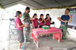 5 Oktober 2020, hari lahir kembar tiga "El" dirayakan personil TMMD di Humbahas