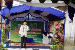 Bupati Tapsel sebut pemimpin harus dekat dengan masyarakat