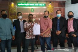 Gubernur Aceh digugat ke pengadilan