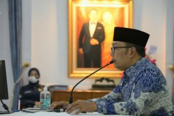 Gubernur Jabar sarankan terima dulu UU Cipta Kerja kemudian dievaluasi