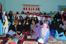 Dewi Kasih SHM kampanyekan paslon No 1