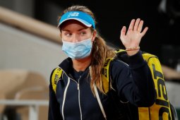 Collins lolos ke perempat final pertamanya di Grand Slam French Open