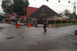 Rumah dinas Wali Kota Padangsidimpuan dijaga aparat