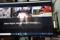Hakim vonis aktor film Dwi Sasono enam bulan rehabilitasi