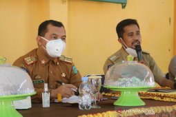 Pjs Bupati Lutim minta kades jadi panutan penerapan protokol kesehatan
