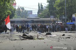 Unjuk rasa Cipta Kerja Cirebon rusuh