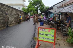 Tim gabungan Bangka Barat gelar operasi yustisi di Pasar Parittiga