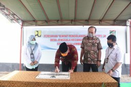 Plt Bupati meresmikan TPS 3R Jenggala Mandiri dan Repeli Apan Baya