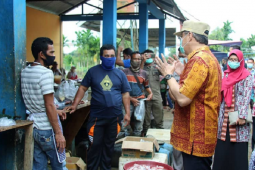 Pjs Bupati Tanjabtim tugaskan kepala pasar monitoring protokol kesehatan