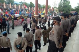 DPRD Sintang - Aliansi mahasiswa sepakat tolak UU Cipta Kerja