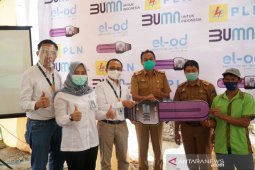 PLN Sulselrabar luncurkan Program Layanan Petik Bawang Merah untuk petani