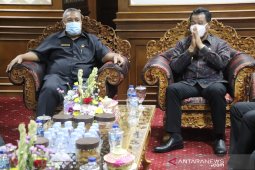 Pjs Bupati-DPRD Badung bahas APBD 2021