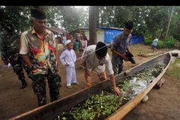 Tradisi tolak bala di Padang