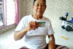 Petambak di Gresik ini rasakan 32 kali cuci darah tanpa biaya