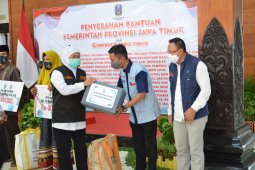 Gubernur  Jatim salurkan bantuan di Trenggalek