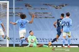 Guardiola soroti dua  penyelamatan gemilang Ederson