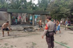 Rumah dan sekolah PAUD di Simalungun terbakar