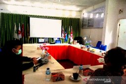 KPU Tapsel dan Paslon ikuti webinar nasional Pilkada berintegritas dengan KPK