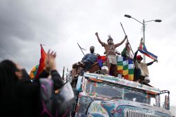 Warga Kolombia protes atas penculikan Maduro, demo di depan Kedubes AS,