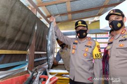 Kapolda Kalsel motivasi UMKM Kotabaru di tengah pandemi