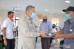BPBD Kota Tangerang salurkan 361.500 masker untuk memutus penyebaran COVID-19