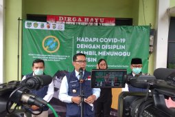 Gubernur Jabar imbau warga menahan diri berwisata saat libur panjang