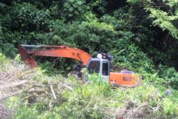 Seven illegal gold miners apprehended in crackdown in West Aceh