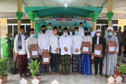 Bupati Langkat berangkatkan warga haji dan umroh