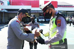 Kapolresta  serahkan APD kepada personel pengamanan pilkada