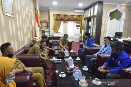 Wali Kota Padangsidimpuan sambut pengurus PMII dengan senyuman