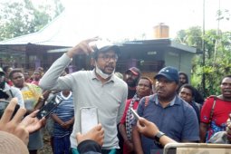Haris Azhar: Ada yang tidak menghendaki warga Banti kembali