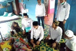 Zairullah Azhar kunjungi  warga tidak mampu