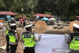 Polisi sosialisasikan protokol kesehatan di lokasi wisata