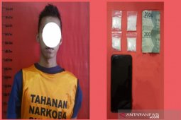 Seorang buruh transaksi empat paket sabu-sabu