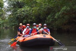Wisata arung jeram di Bengkayang diluncurkan