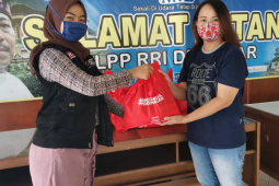 ACT Bali bagikan puluhan paket pangan kepada pekerja musik terdampak COVID-19