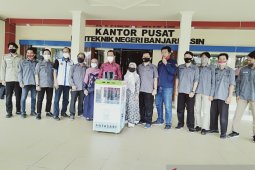 Poliban ciptakan robot pengantar obat dan makanan pasein COVID-19