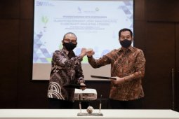 PT Len dan AP II kaji potensi pemanfaatan pembangkit surya di bandara