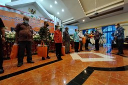 Wagub minta Satgas Papua Barat tangkal hoaks seputar COVID-19