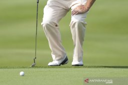 Pegolf  Joaquin Niemann dinyatakan positif COVID-19