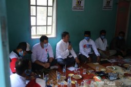 Warga Tegal Bunder Cilegon keluhkan persoalan banjir kepada Firman Mutakin