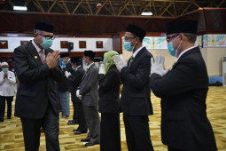 Gubernur : Kinerja lembaga publik harus transparan