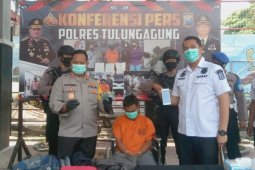 Polisi Tulungagung tangkap anggota komplotan pencuri modus gembos ban