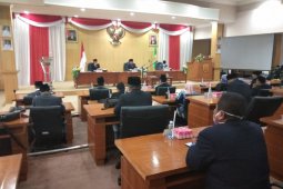 Dua PAW anggota DPRD Banjarbaru dilantik
