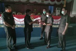 Bupati Kabupaten Belitung sampaikan RAPBD 2021
