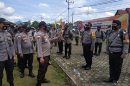 Anggota Polri tabrakan dengan dua pelajar, seorang tewas